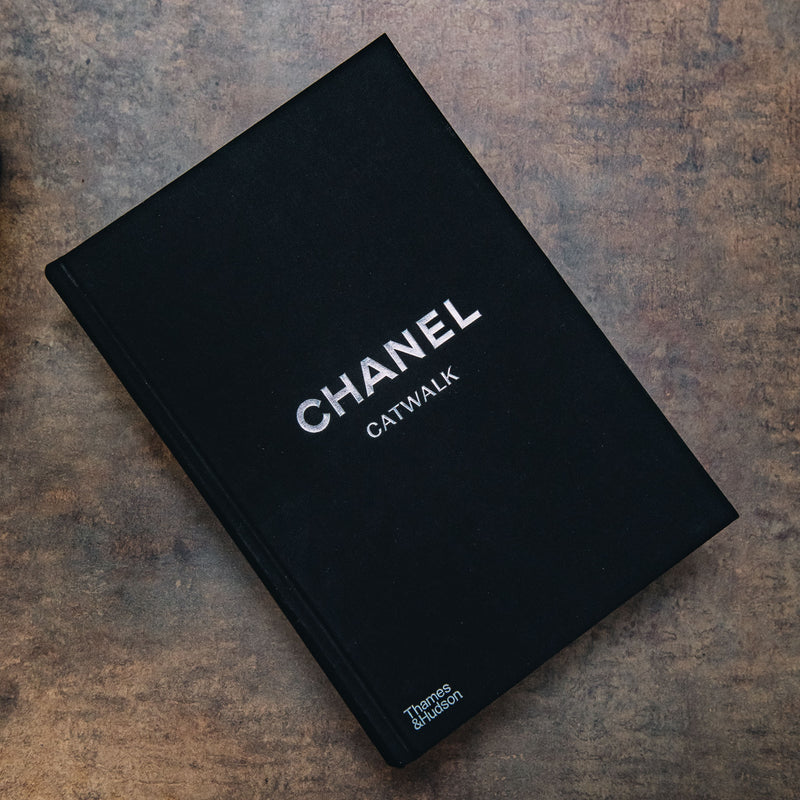 Chanel: Catwalk : the Complete Collections [Book]